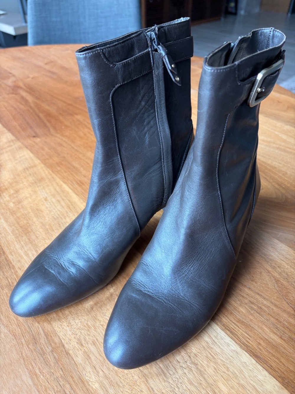Cole Haan Dark Brown Leather Ankle Booties Size 7 AA (narrow)